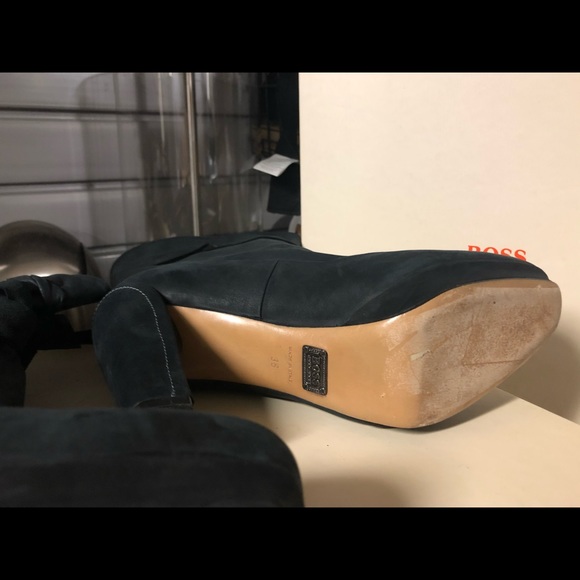 Boss boots like new with box never worn - Picture 6 of 6